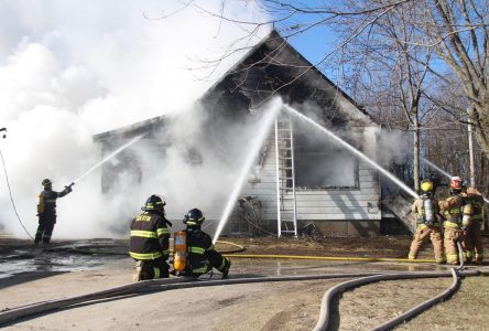 Une maison de Mont-Saint-Grégoire détruite par le feu