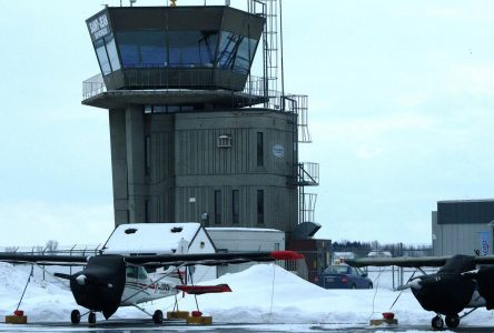 Aéroport de Saint-Jean : Le projet d’une école de pilotage suscite opposition et appuis