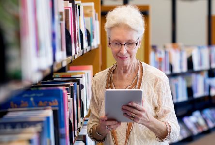 Populaires les livres numériques chez les aînés