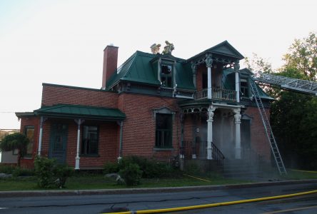 Une maison patrimoniale ravagée par un incendie