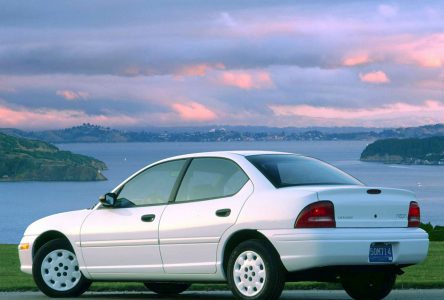 7 septembre 1993 – Dodge lance la Néon