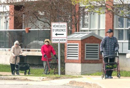 Budget Girard: les aînés veulent des soins à domicile et une aide directe