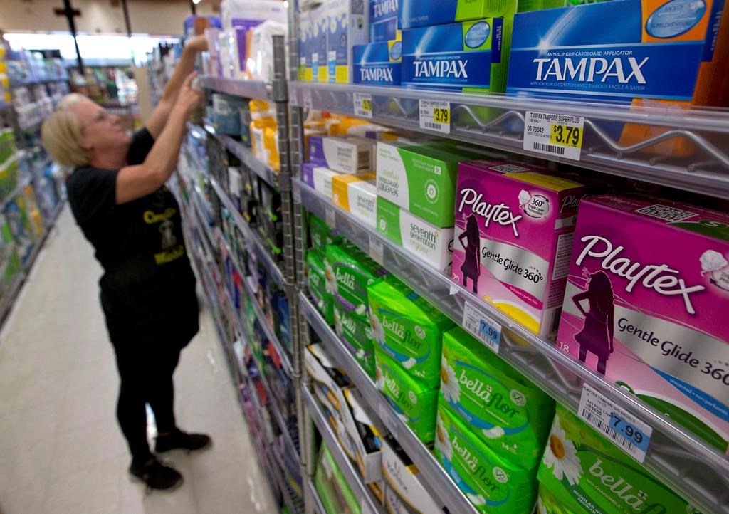 Produits d’hygiène féminine: pas de pénurie à craindre au Canada, dit l’AQDP