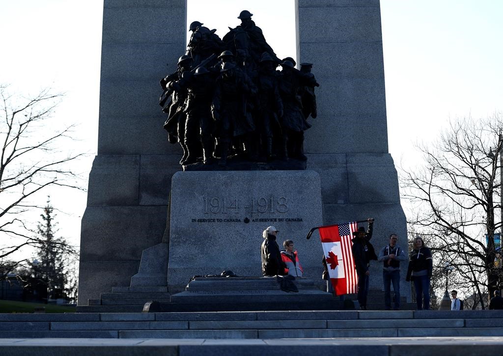Le Monument commémoratif de guerre: un terrain de jeu politique ?