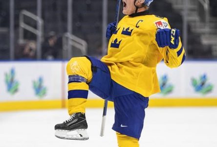 La Finlande et la Suède accèdent aux demi-finales au Championnat mondial junior