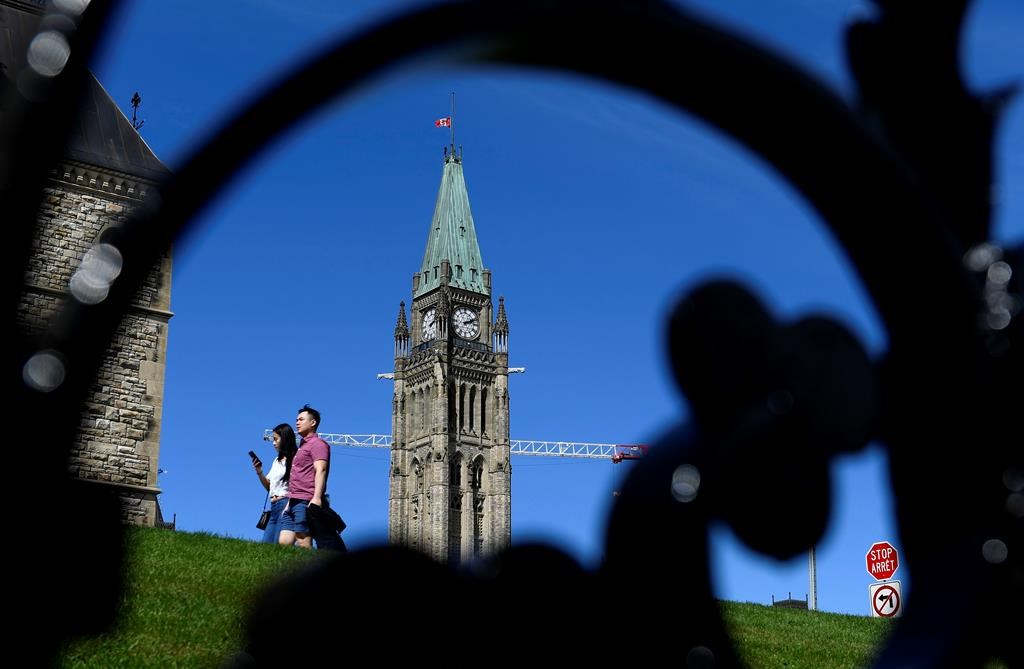 Réforme de l’assurance-emploi: le Bloc et le NPD accusent Ottawa de renier sa parole