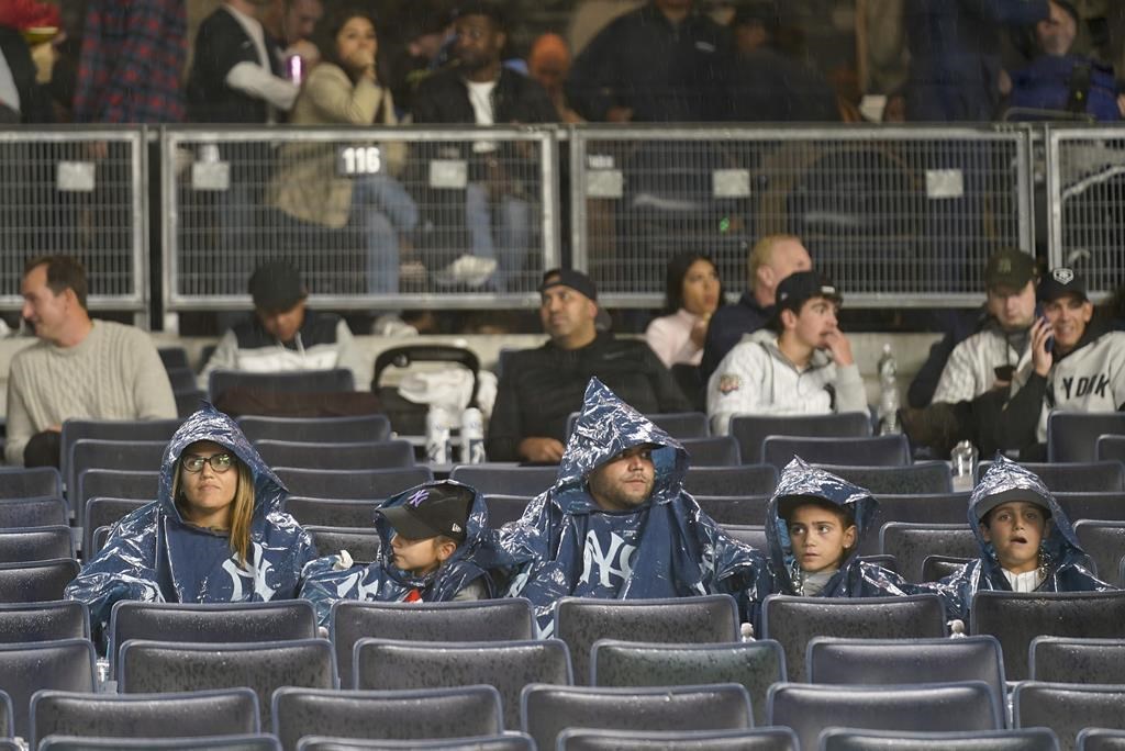 Le match ultime entre les Guardians et les Yankees est remis à mardi