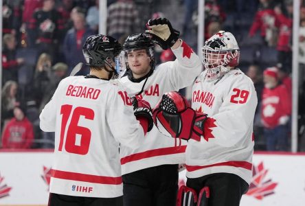 Connor Bedard se donne encore en spectacle et le Canada lessive l’Autriche 11-0