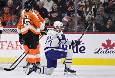 Tavares et Marner aident les Maple Leafs à battre les Flyers 6-2