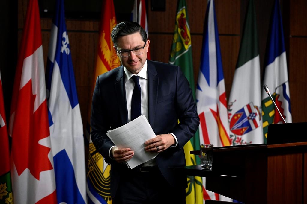 Contrats du gouvernement avec McKinsey: l’opposition à Ottawa réclame une enquête