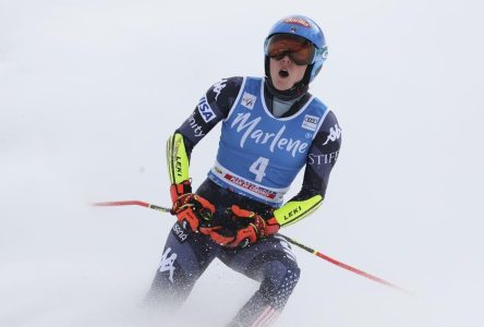 Mikaela Shiffrin triomphe en slalom géant, établit un nouveau record en ski alpin