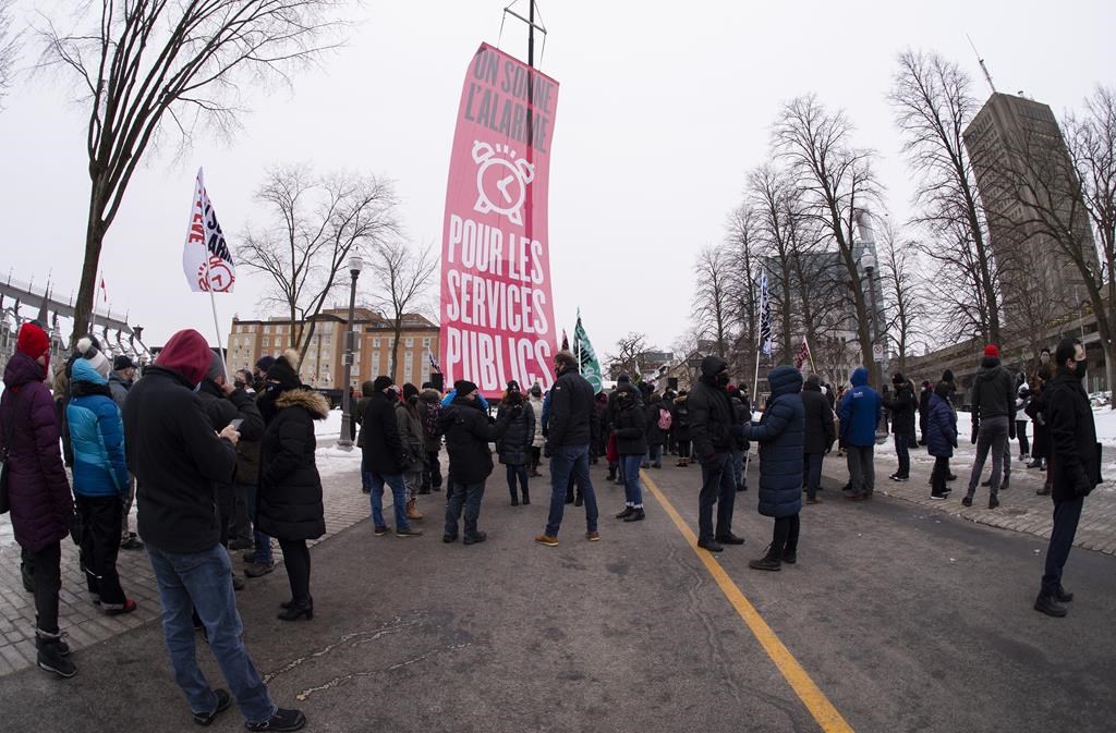 Secteur public: le front commun rejette l’offre de Québec
