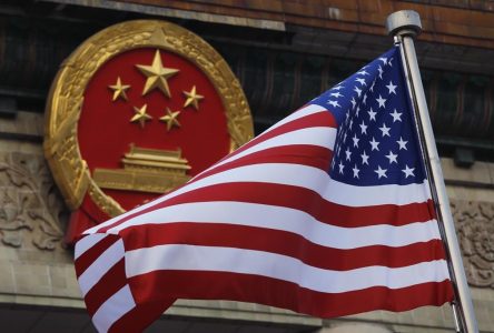 Les États-Unis abattent le ballon chinois et récupèrent les débris