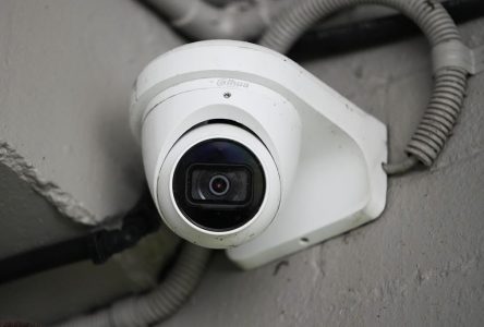 Caméras de surveillance chinoises: au tour de l’Australie de les retirer