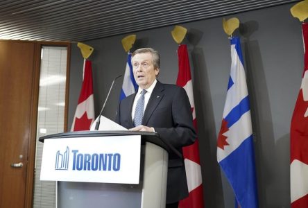 John Tory restera maire de Toronto pour le processus budgétaire