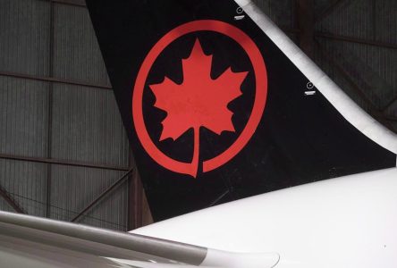 Les PDG d’Air Canada et du CN n’auront pas l’obligation de comprendre le français