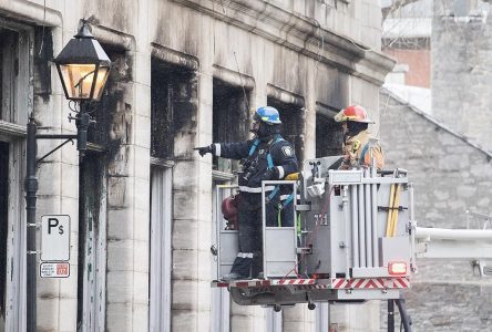 Incendie dans le Vieux-Montréal: l’enquête prendra plus d’une semaine