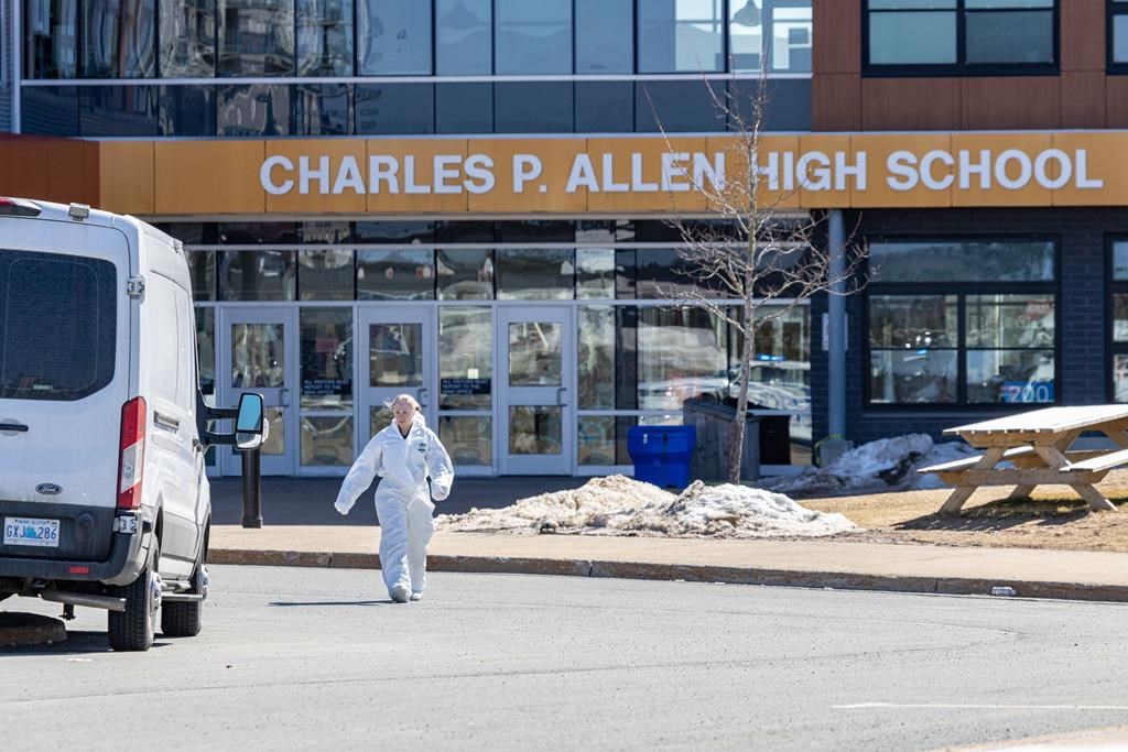 Un élève de 15 ans accusé de deux tentatives de meurtre dans son école lundi en N.-É.