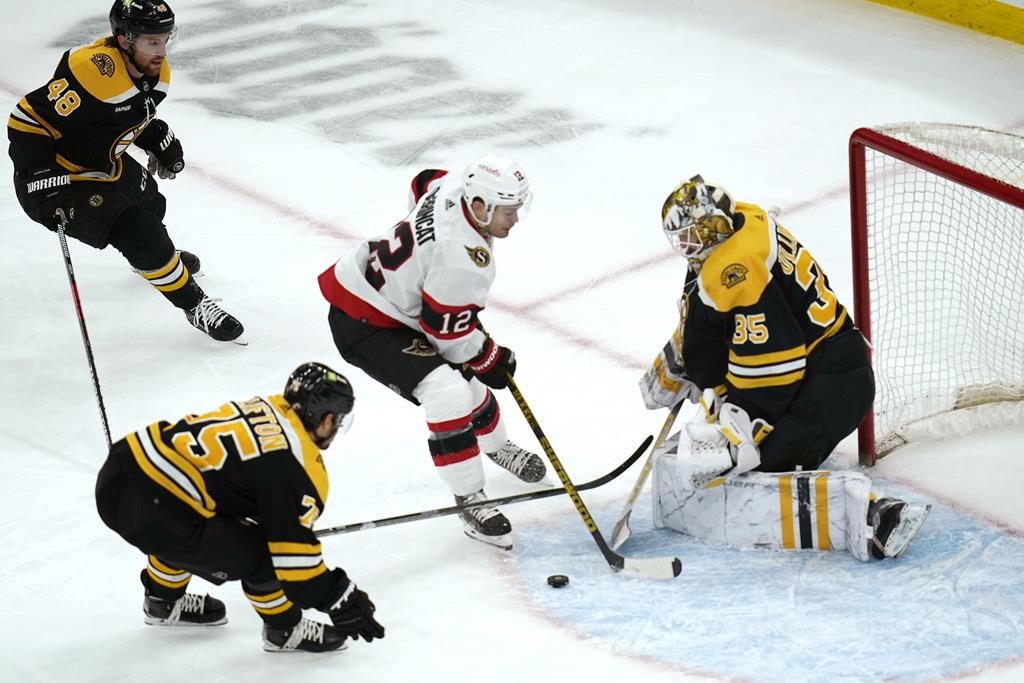 Ullmark réalise 40 arrêts et les Bruins l’emportent 2-1 contre les Sénateurs