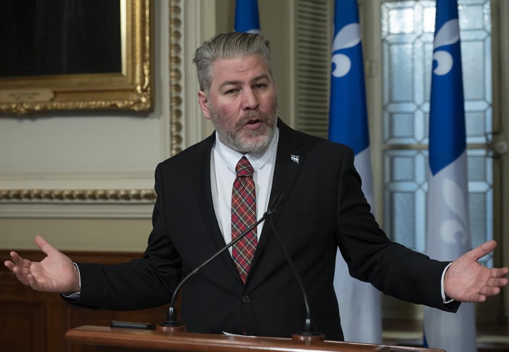 Salaire des élus: le Parti québécois dénonce la pression de la CAQ