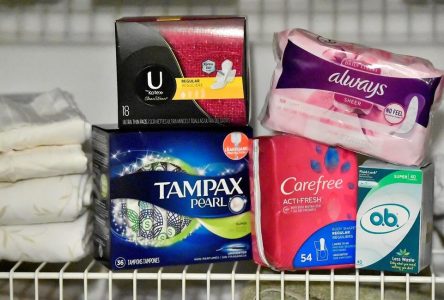 Les milieux de travail sous réglementation fédérale offriront des produits menstruels