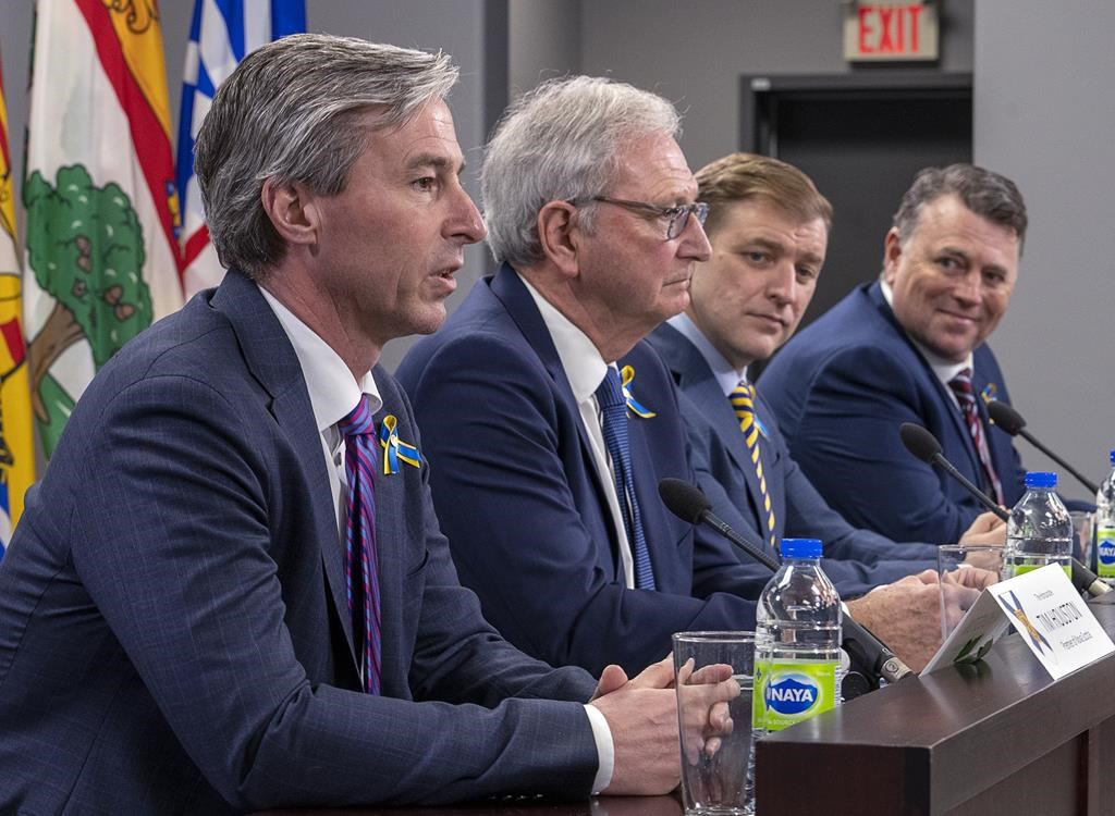Les premiers ministres des provinces atlantiques critiquent les règles sur le carbone
