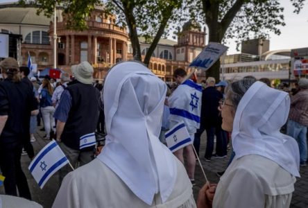 Manifestation de juifs contre un concert de Roger Waters à Francfort