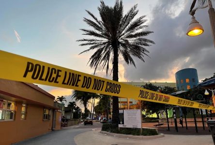 Neuf personnes blessées par balles près d’une plage à Hollywood, en Floride