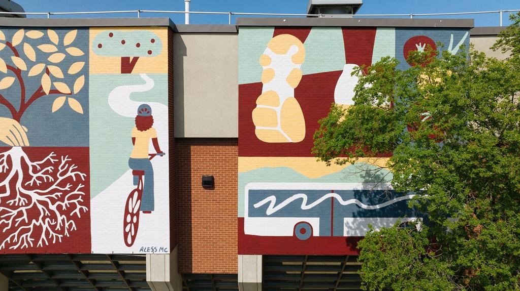 Laval inaugure une murale aux vertus dépolluantes