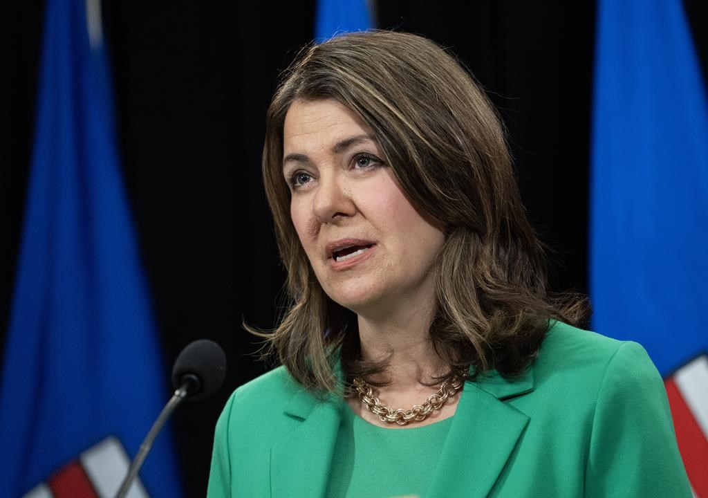 Le premier ministre de l’Alberta Danielle Smith annonce la nomination de son cabinet
