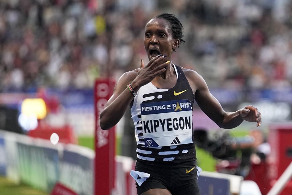 Un 2e record en une semaine pour Kipyegon, cette fois au 5000 mètres