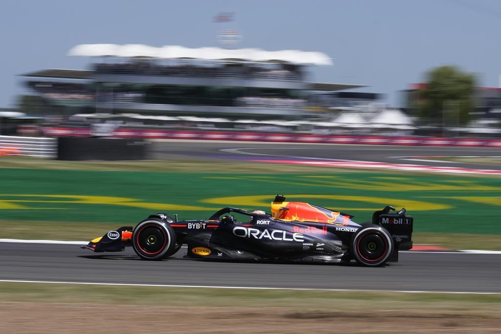 Verstappen domina los entrenamientos libres en el Gran Premio de Gran Bretaña