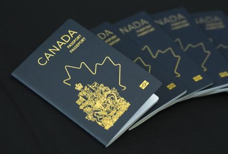 Les autres versions du nouveau passeport canadien n’existent plus