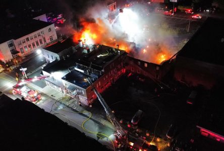 Un incendie majeur détruit l’ancienne pâtisserie Bissonnette
