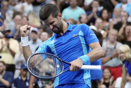 Novak Djokovic poursuit son chemin aux Internationaux des États-Unis