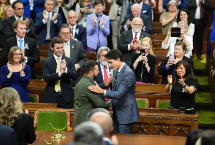 «Je te remercie, Canada», dit Zelensky devant le Parlement