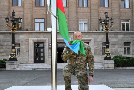 L’Azerbaïdjan hisse son drapeau dans la capitale d’une ancienne région sécessionniste