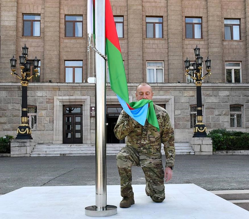 L’Azerbaïdjan hisse son drapeau dans la capitale d’une ancienne région sécessionniste