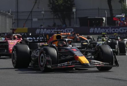 Verstappen domine au Grand Prix du Mexique et obtient sa 16e victoire, un record