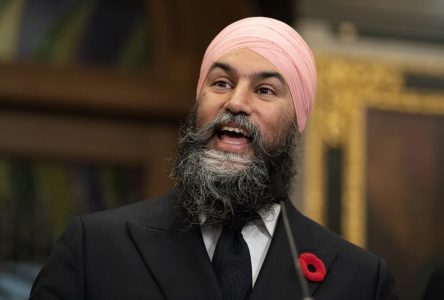Le chef néo-démocrate Jagmeet Singh attaque Justin Trudeau et Pierre Poilievre
