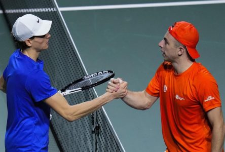 Novak Djokovic et Jannik Sinner se retrouvent en demi-finale de la Coupe Davis