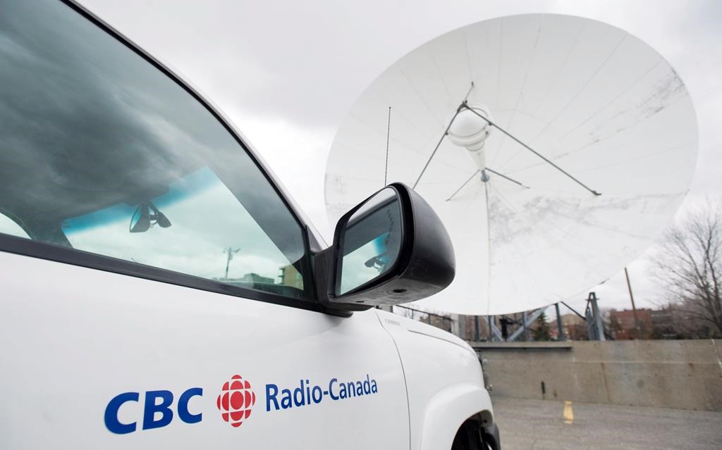 Les compressions chez CBC/Radio-Canada sont «prématurées», juge Ottawa