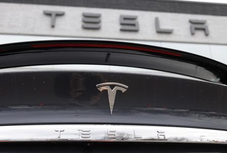 Tesla: rappel de plus de 2 millions de véhicules pour réparer un système automatique défectueux