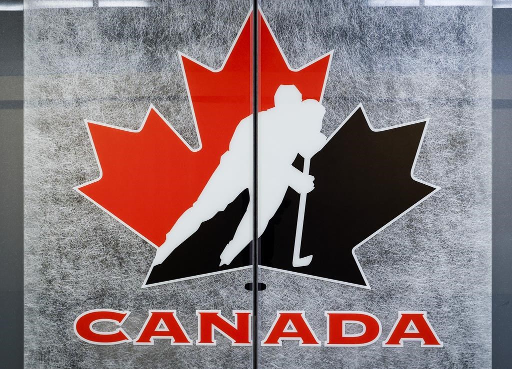 Tim Hortons, Telus  et Esso tournent la page, commanditent de nouveau Hockey Canada