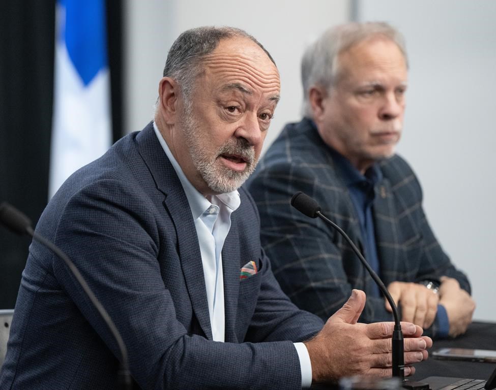 Christian Dubé demande l’aide de la population pour soulager les urgences du Québec