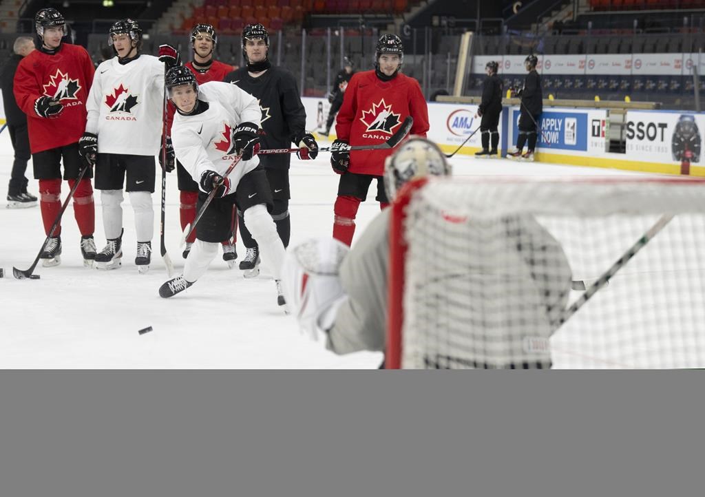 Équipe Canada junior est dans une position peu familière à l’aube du premier match
