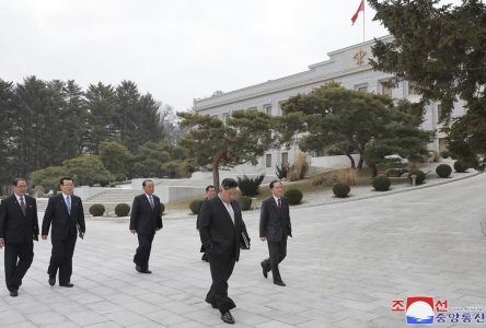 Kim Jong-un vante ses réalisations à la réunion politique de fin d’année