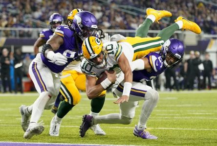 Les Packers prennent le contrôle de leur destinée en vainquant les Vikings 33-10
