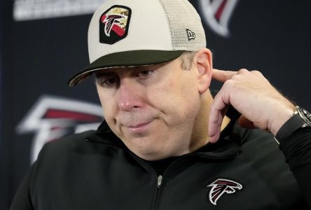Les Falcons d’Atlanta congédient leur entraîneur-chef Arthur Smith