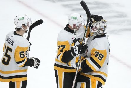 Sidney Crosby marque le but clé dans une victoire de 6-5 des Penguins
